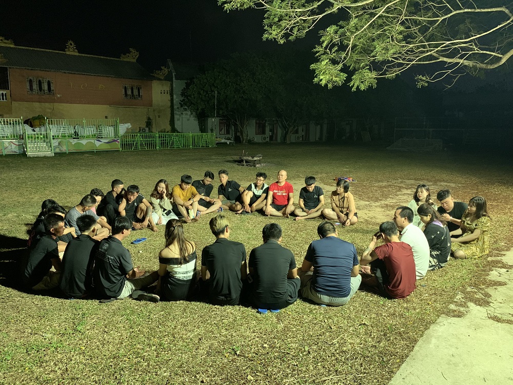 teambuilding-lang-dong-voi-cau-chuyen